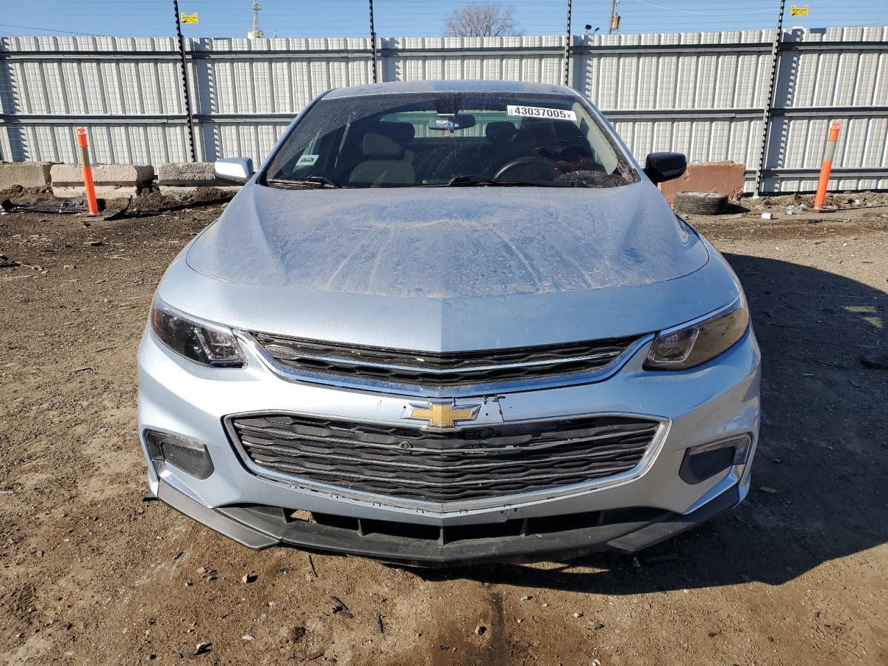 2017 CHEVROLET MALIBU LT - Image 5