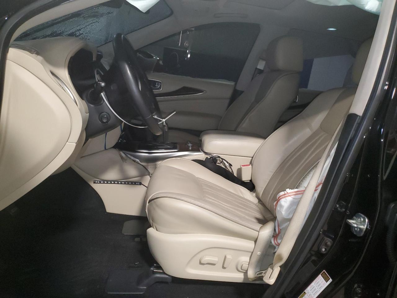 2019 INFINITI QX60 LUXE - Image 7