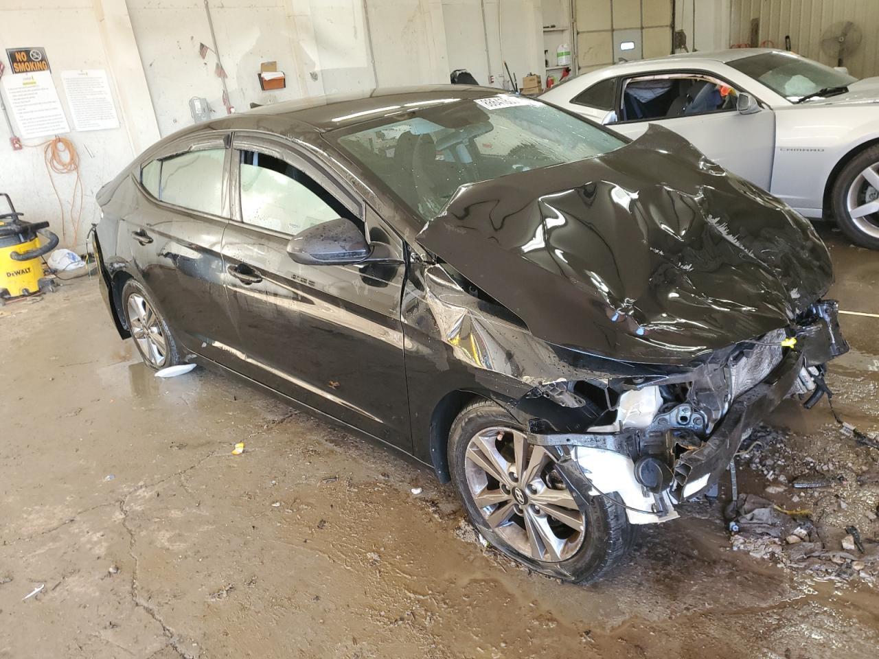 2018 HYUNDAI ELANTRA SE - Image 4