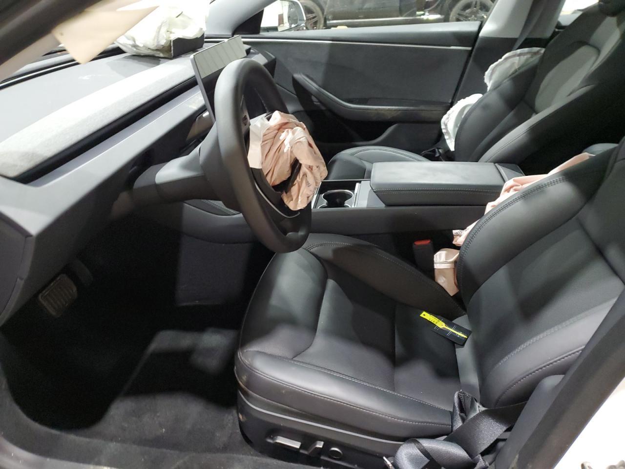 2024 TESLA MODEL 3 - Фото 7