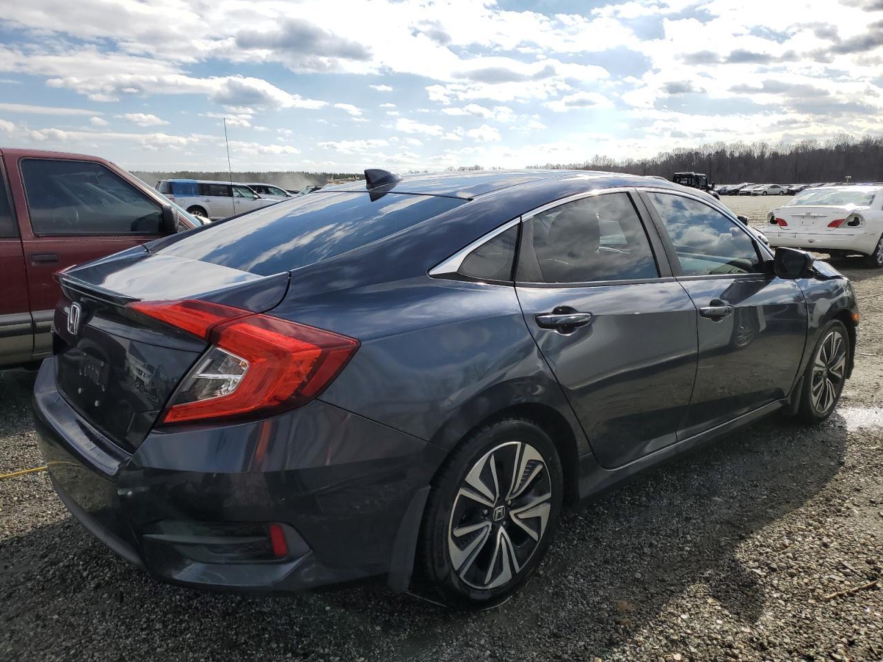 2018 HONDA CIVIC EXL - Image 3
