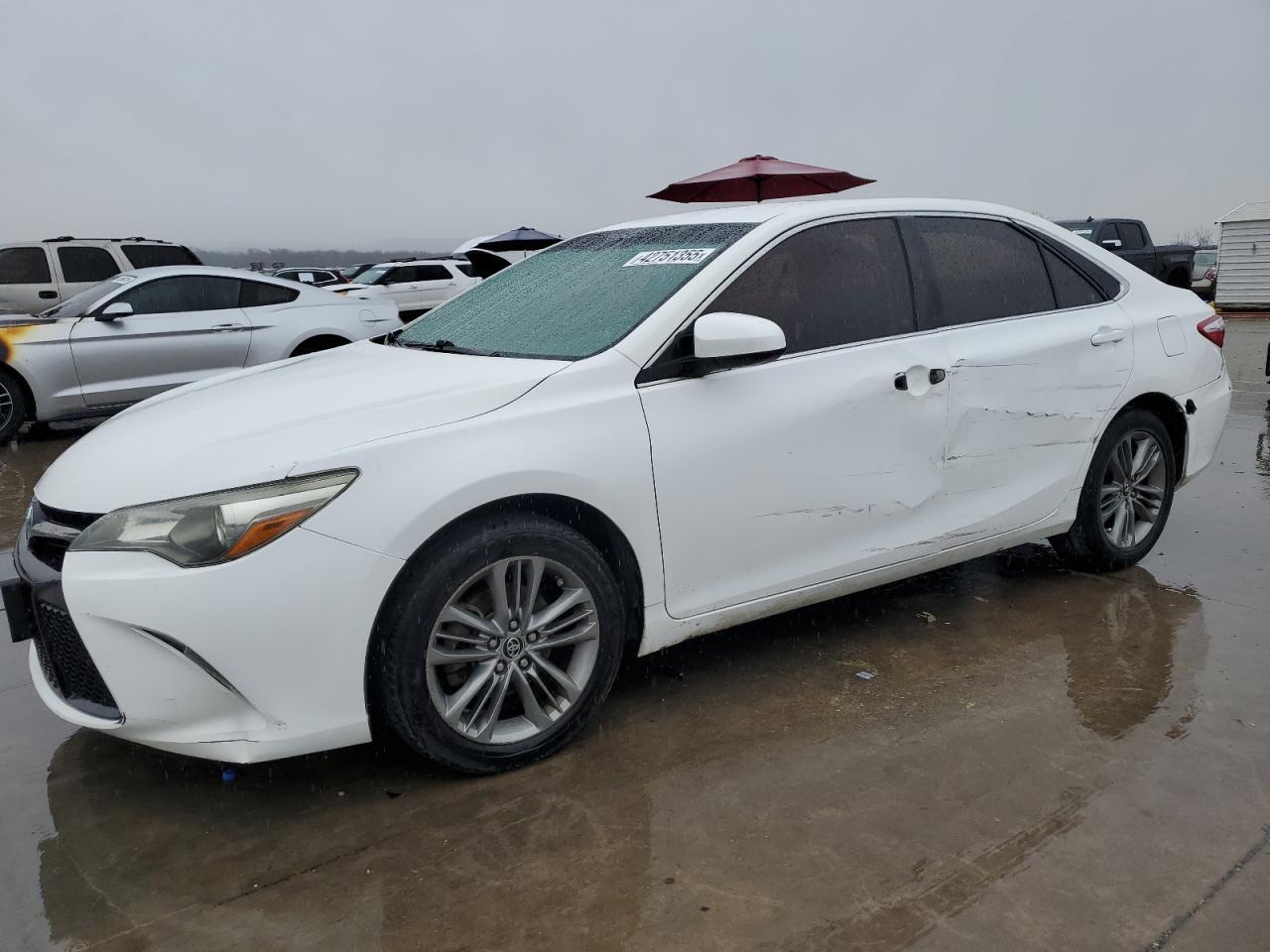 2015 TOYOTA CAMRY LE