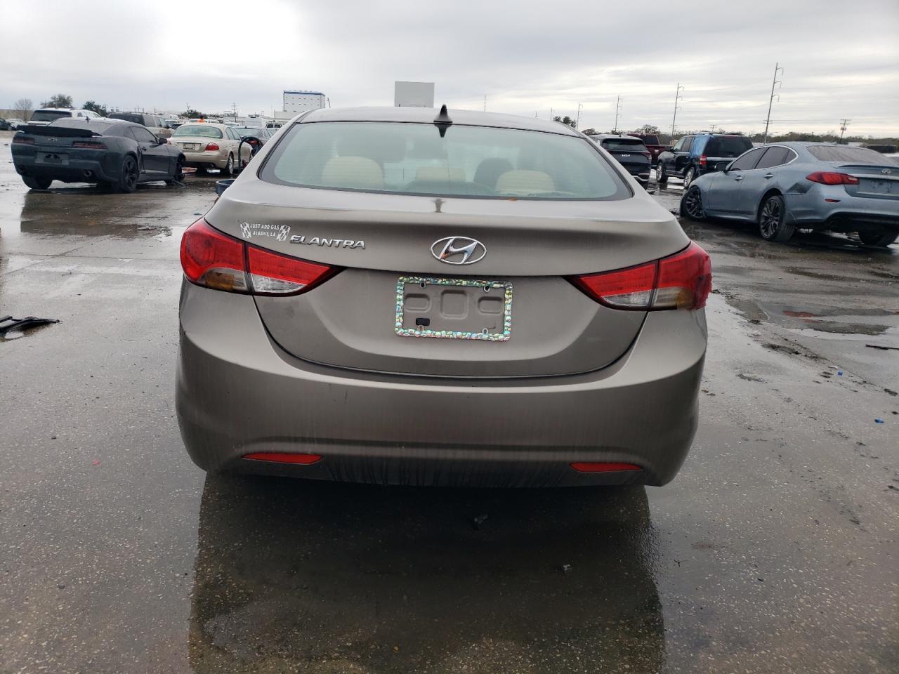 2013 HYUNDAI ELANTRA GL - Image 6