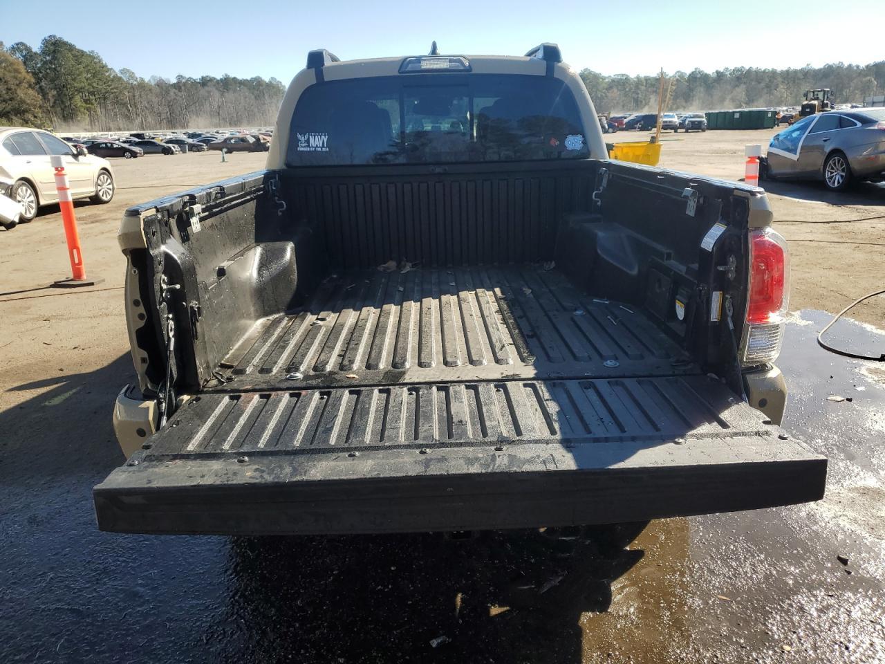 2019 TOYOTA TACOMA DOU - Фото 6