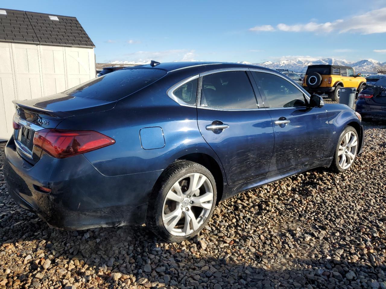 2015 INFINITI Q70 3.7 - Image 3