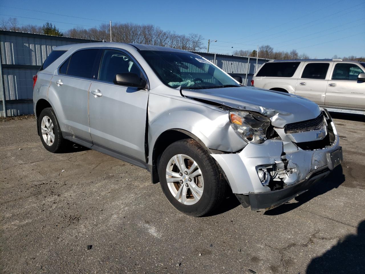 2015 CHEVROLET EQUINOX LS - Фото 4