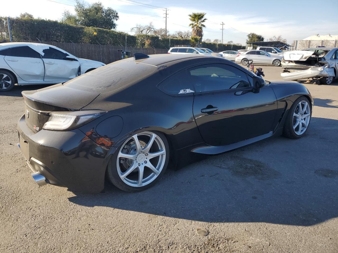 2023 TOYOTA GR 86 - Image 3