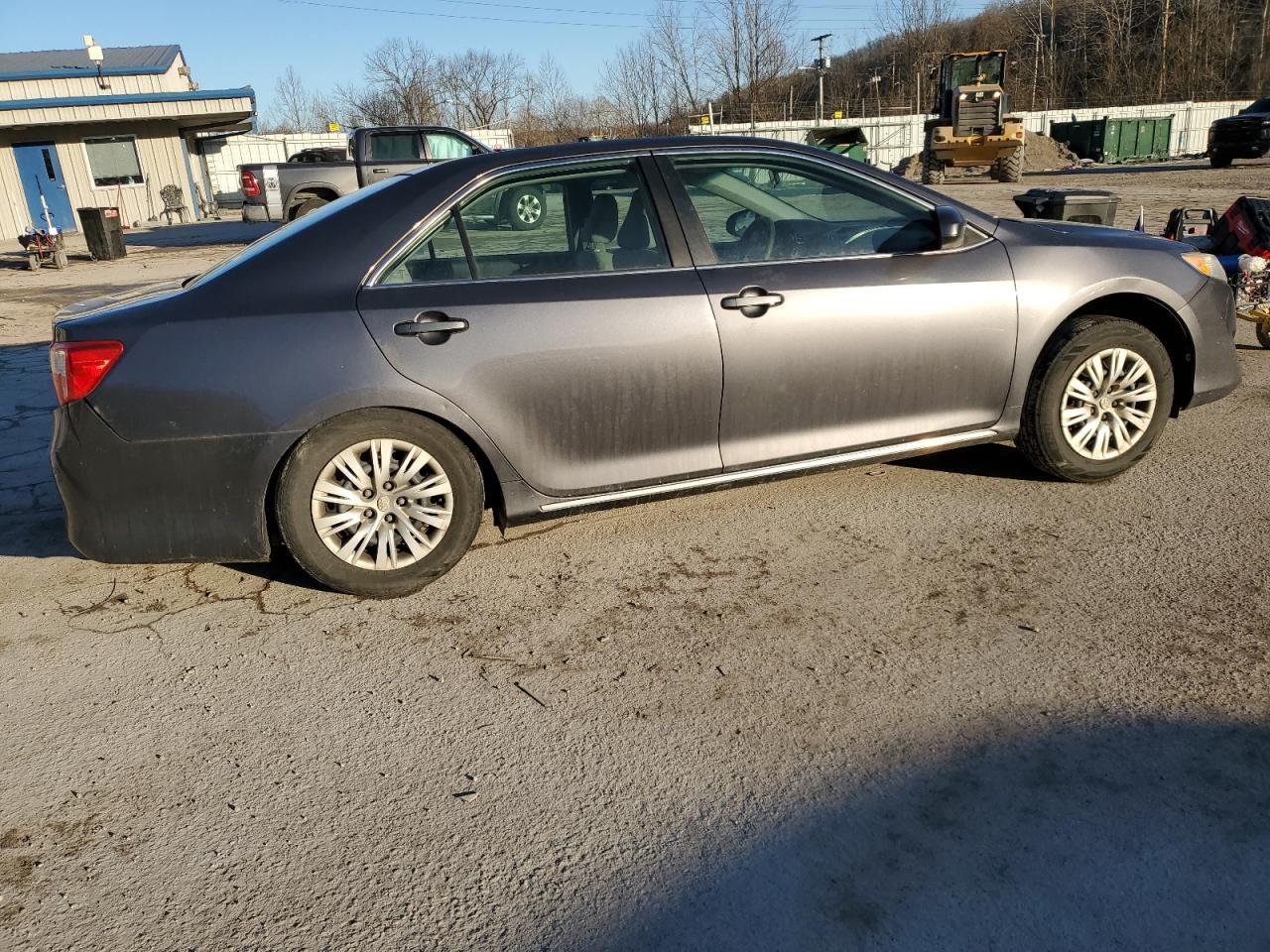 2012 TOYOTA CAMRY BASE - Фото 3