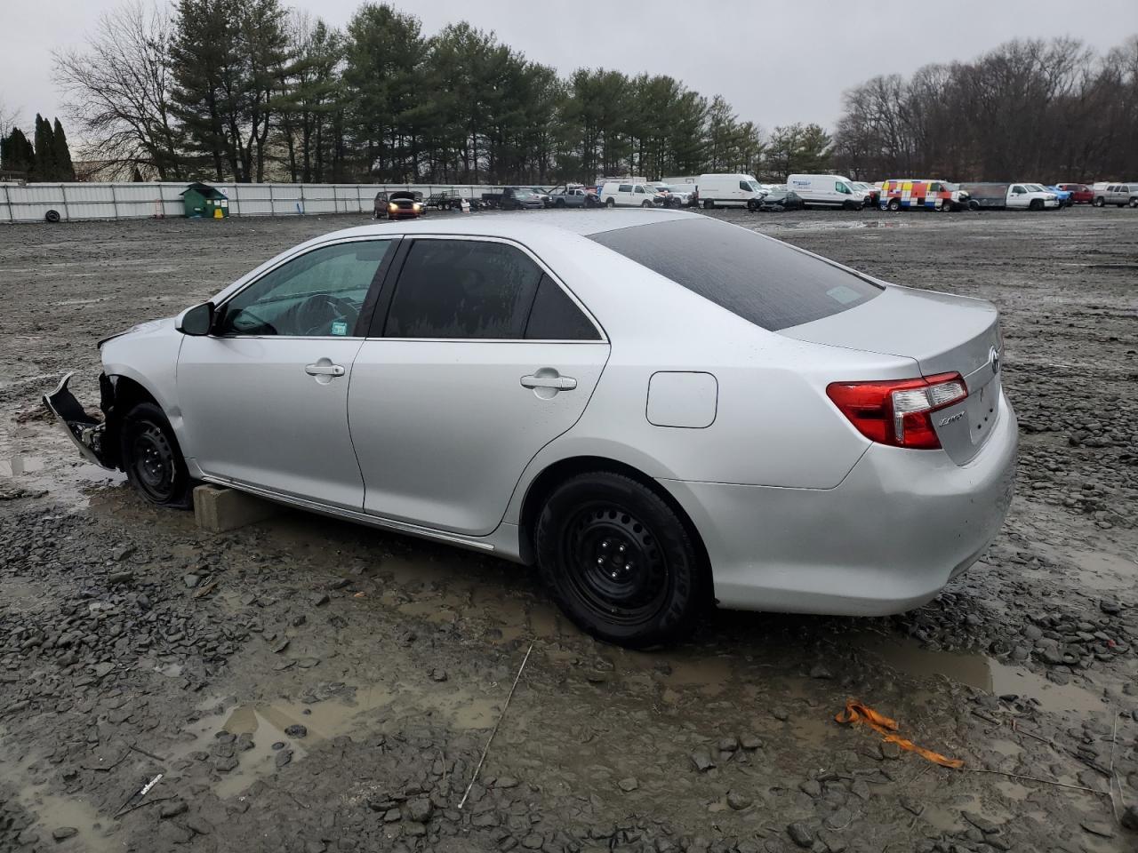2013 TOYOTA CAMRY L - Image 2