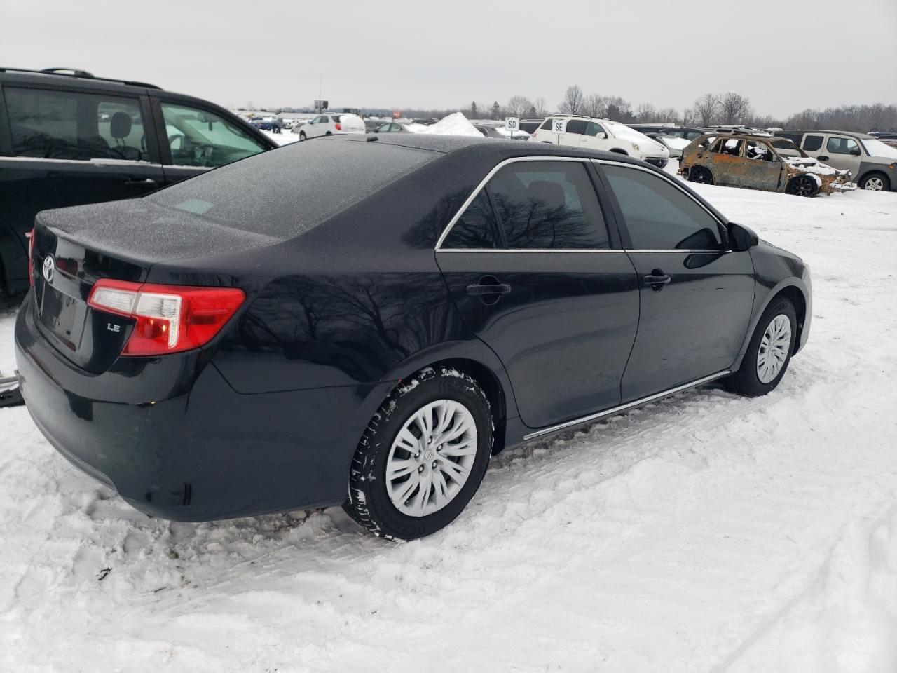 2012 TOYOTA CAMRY BASE - Фото 3