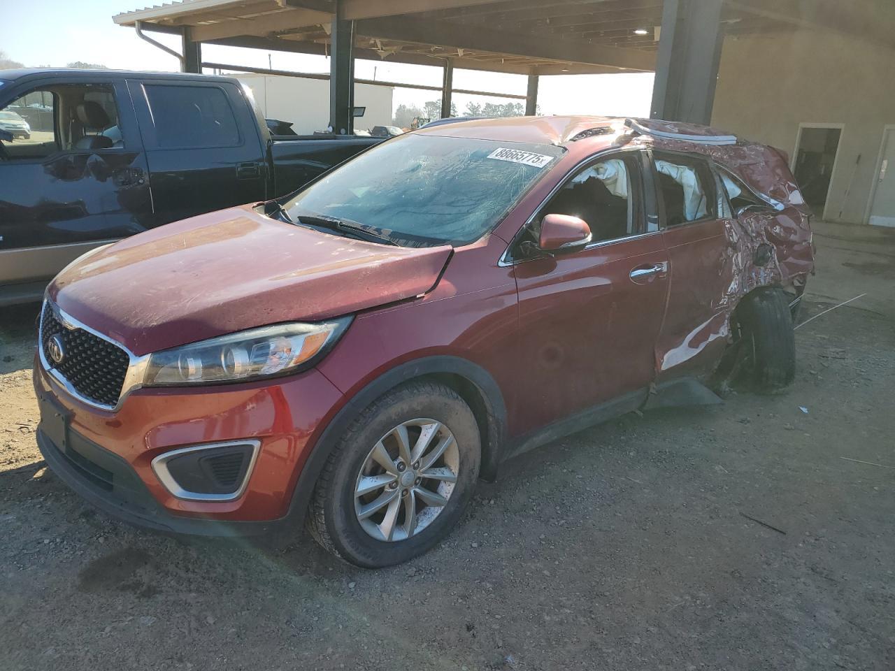 2017 KIA SORENTO LX