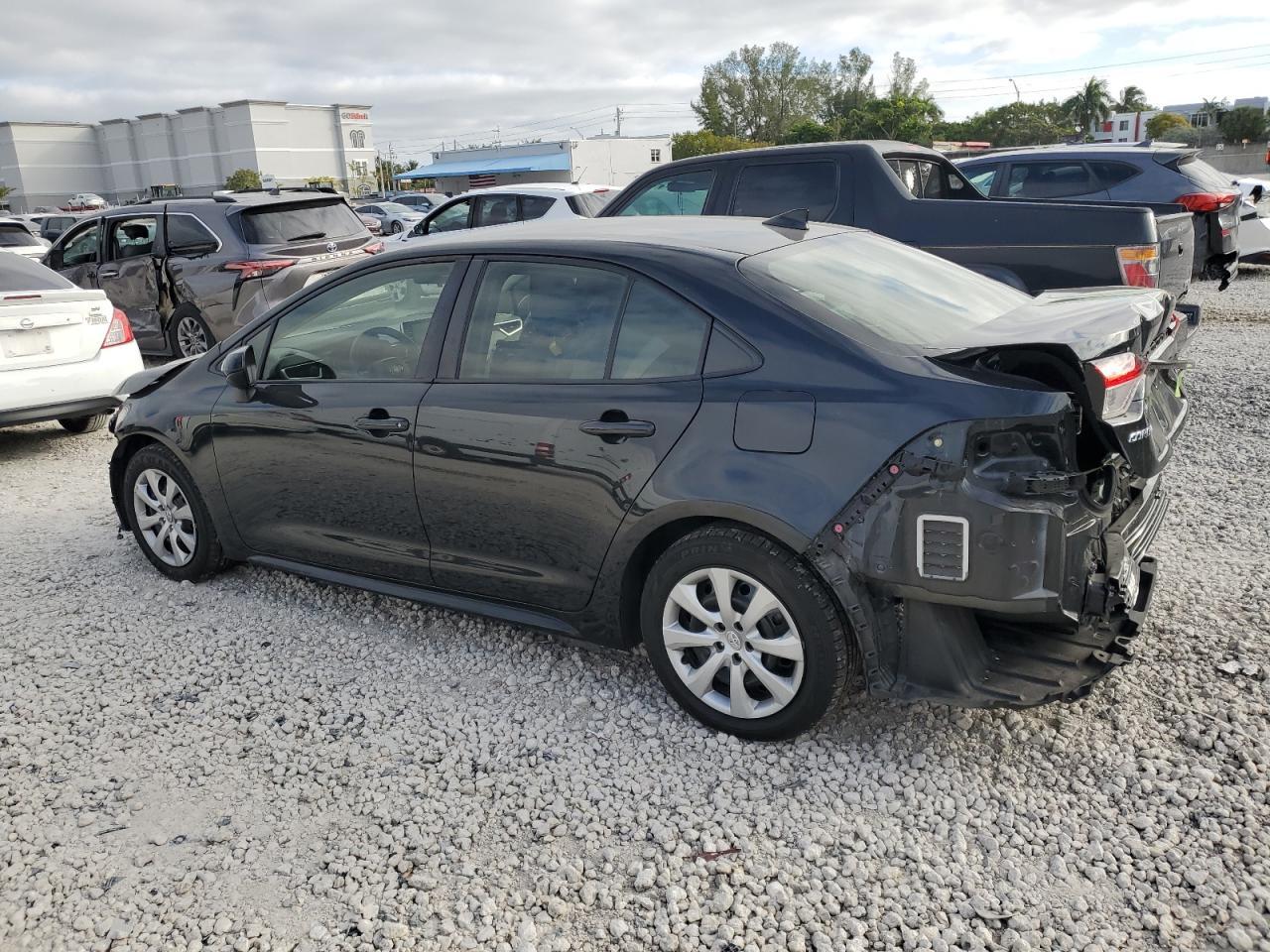 2020 TOYOTA COROLLA LE - Image 2