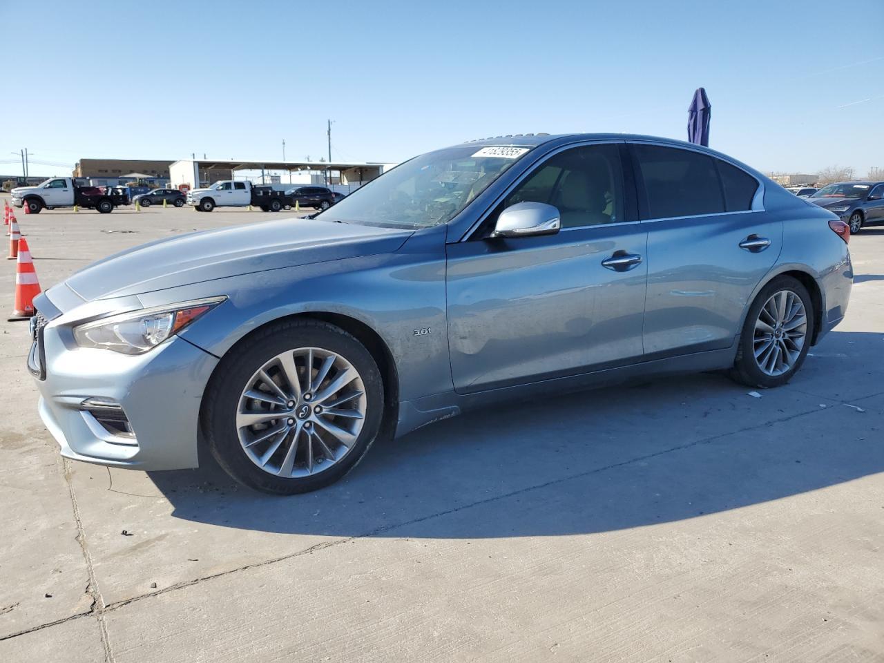 2018 INFINITI Q50 LUXE