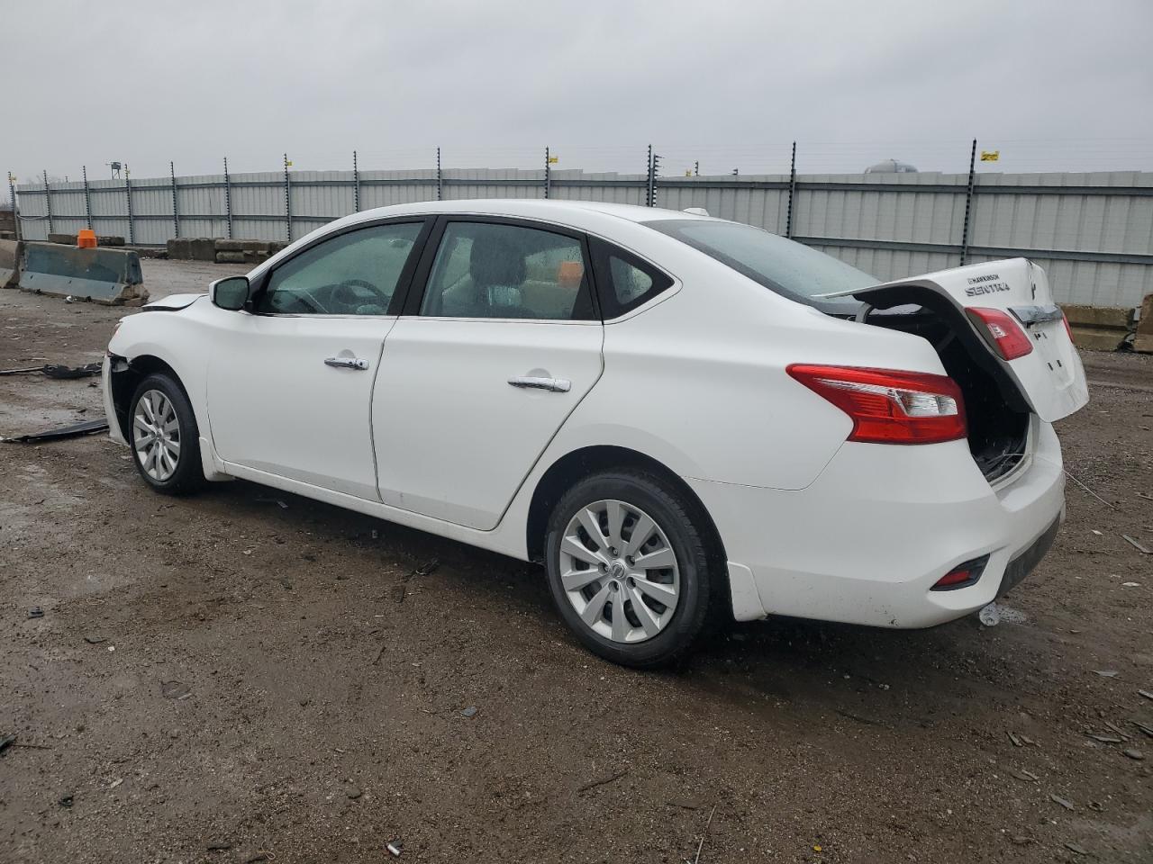 2016 NISSAN SENTRA S - Фото 2