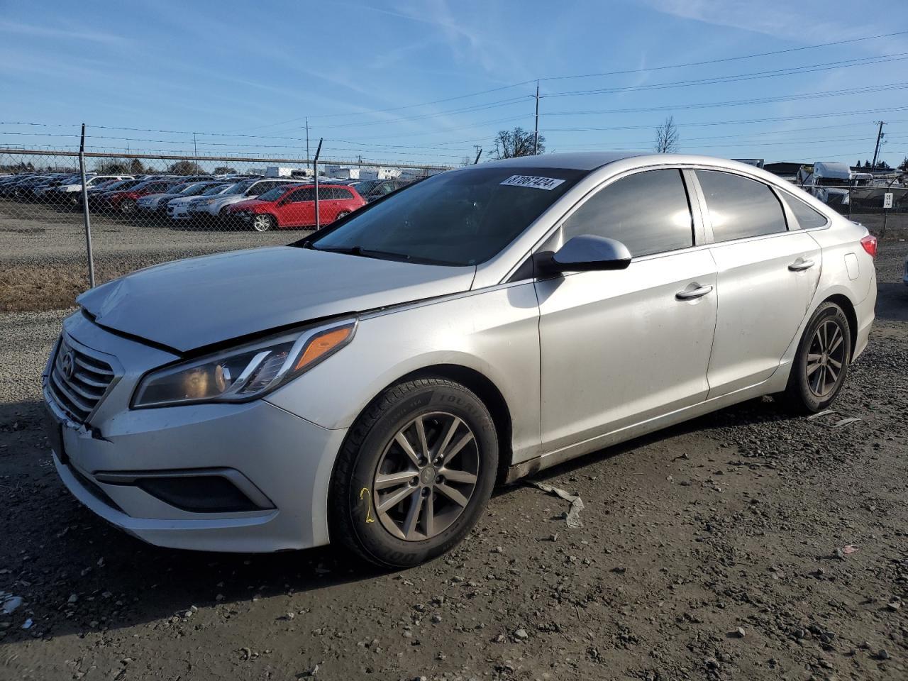 2017 HYUNDAI SONATA SE