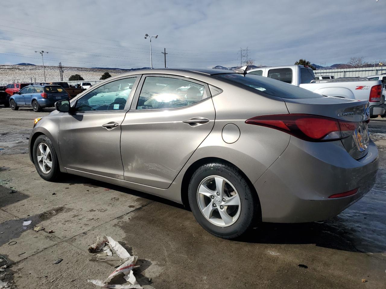 2015 HYUNDAI ELANTRA SE - Image 2