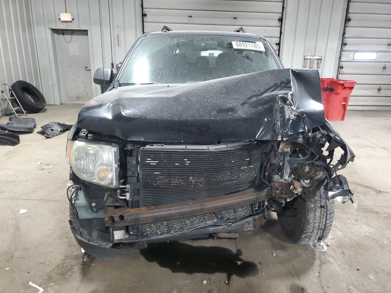 2010 FORD ESCAPE XLT - Image 5