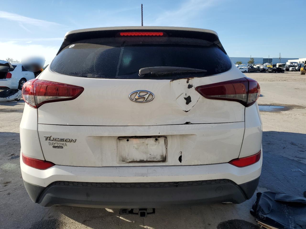 2016 HYUNDAI TUCSON SE - Фото 6