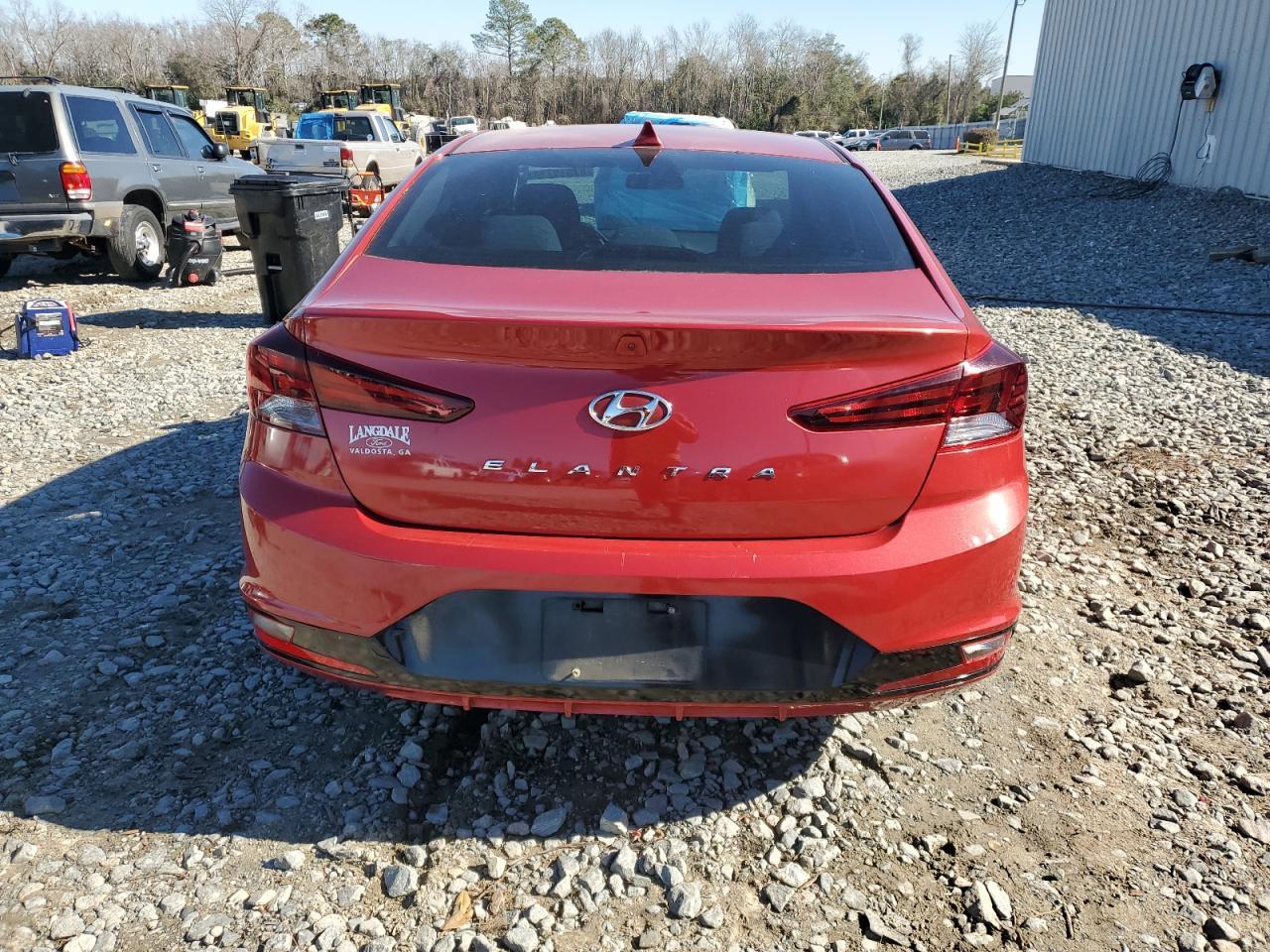 2019 HYUNDAI ELANTRA SE - Фото 6