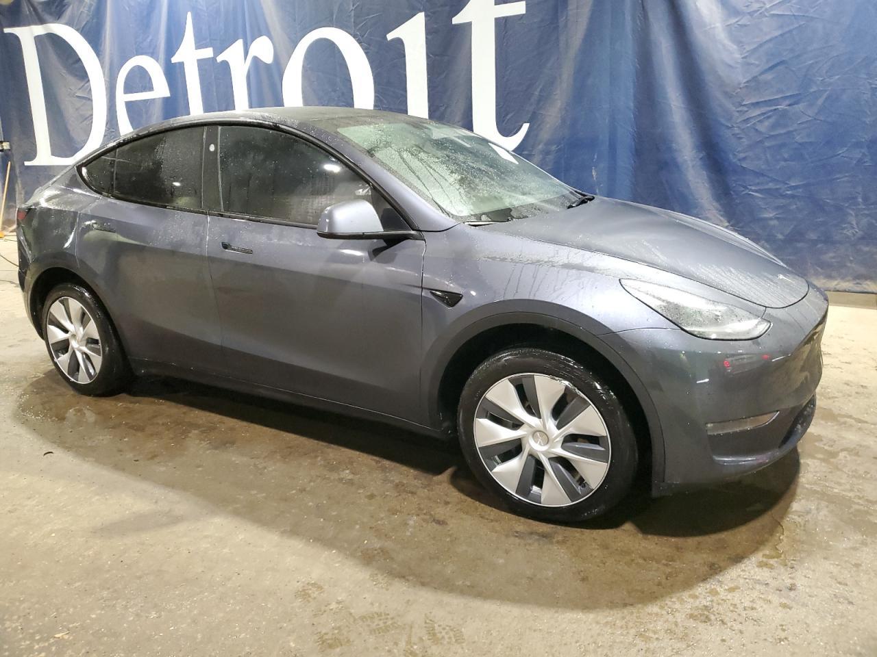 2023 TESLA MODEL Y - Фото 4