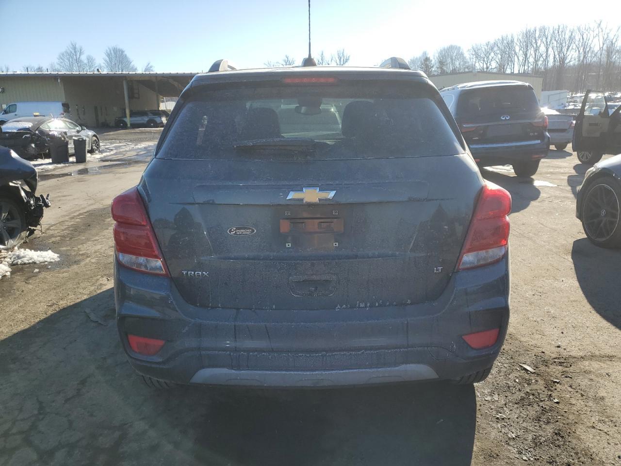 2018 CHEVROLET TRAX 1LT - Image 6