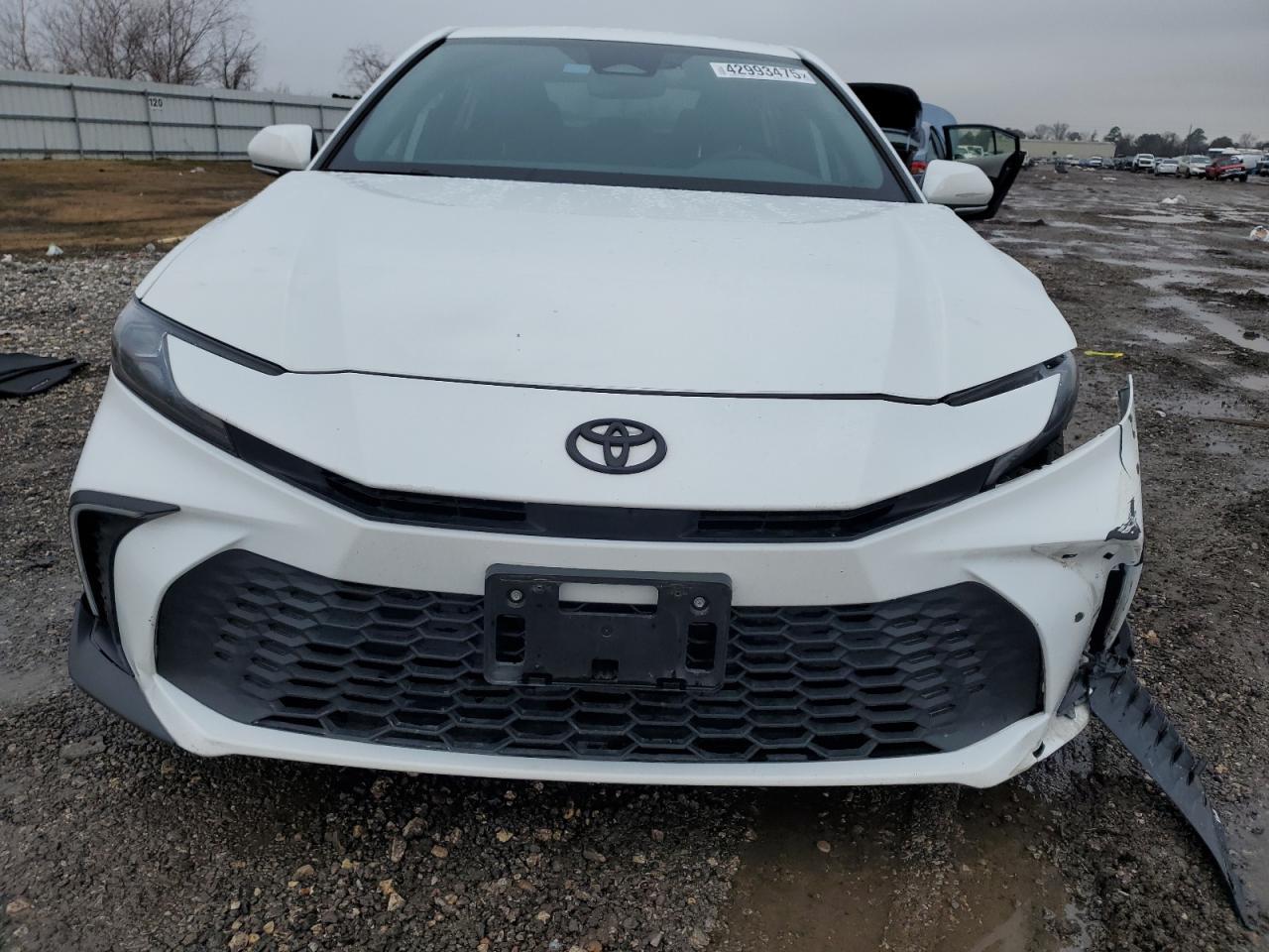 2025 TOYOTA CAMRY XSE - Image 5