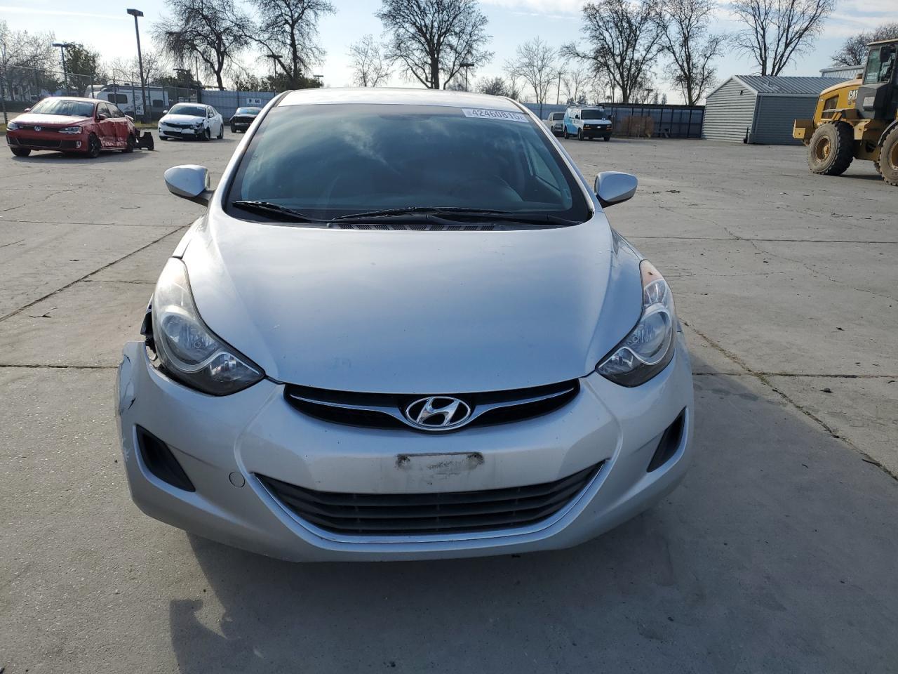 2013 HYUNDAI ELANTRA GL - Фото 5