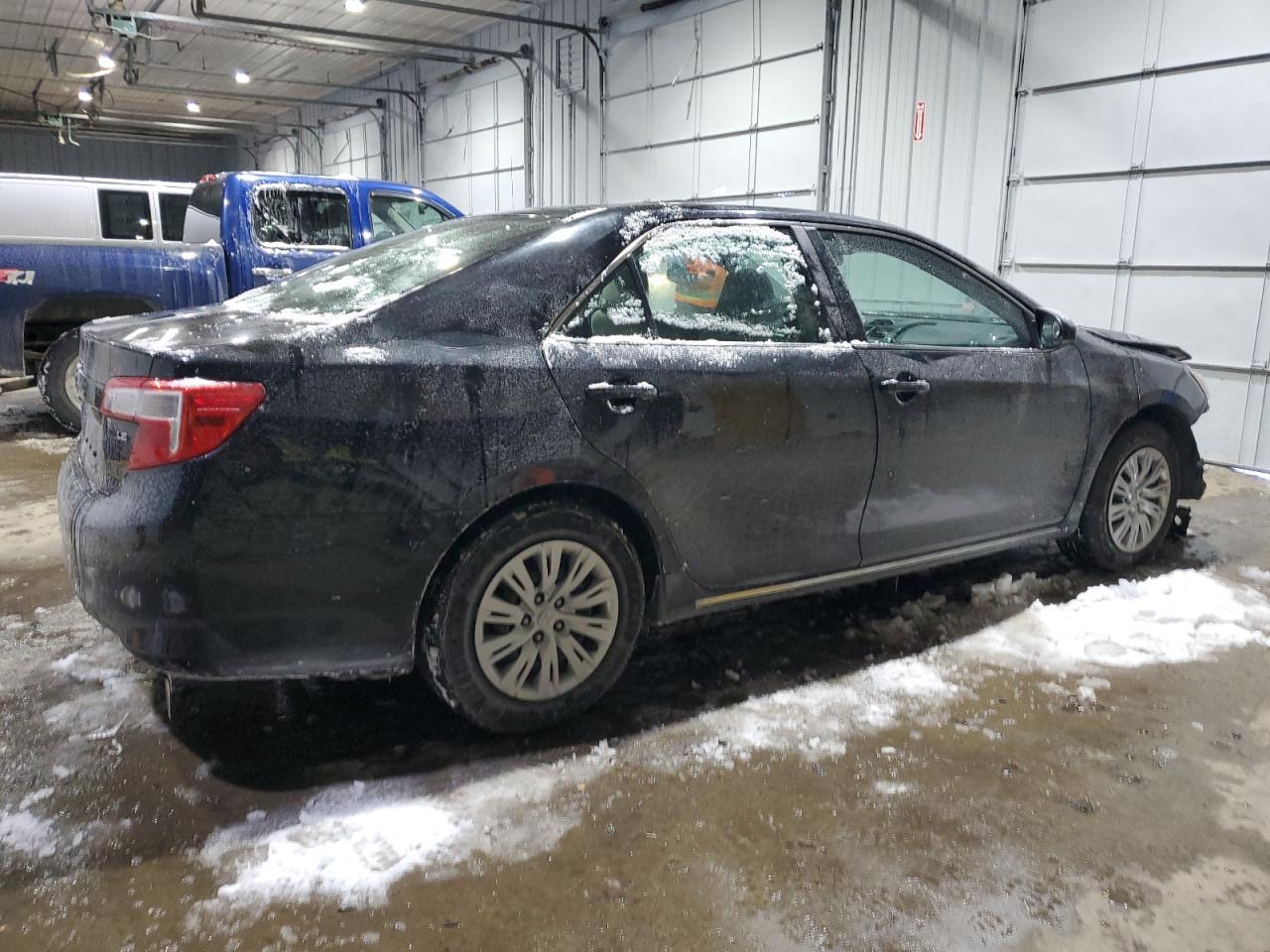 2012 TOYOTA CAMRY BASE - Фото 3