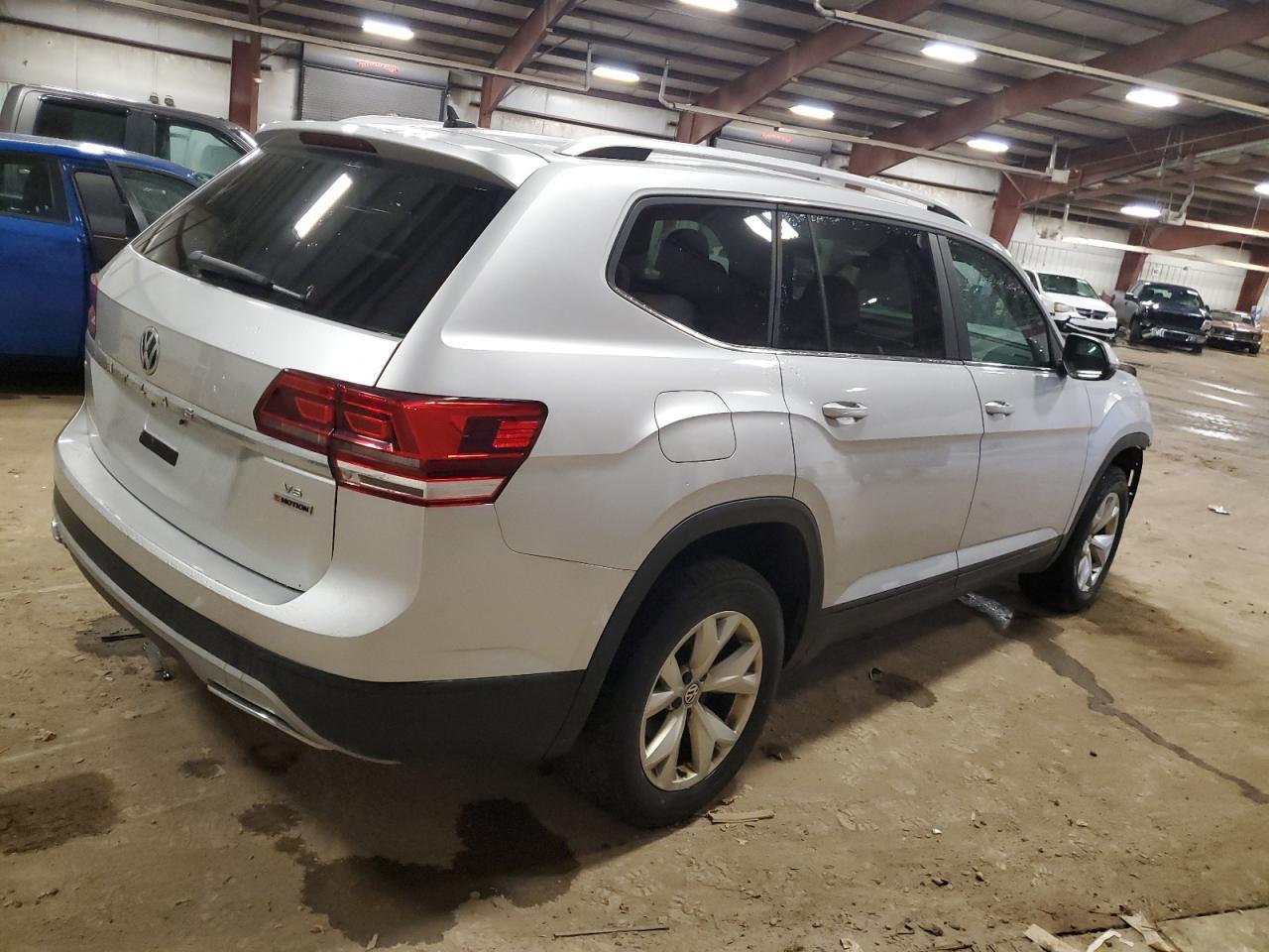 2018 VOLKSWAGEN ATLAS SE - Image 3