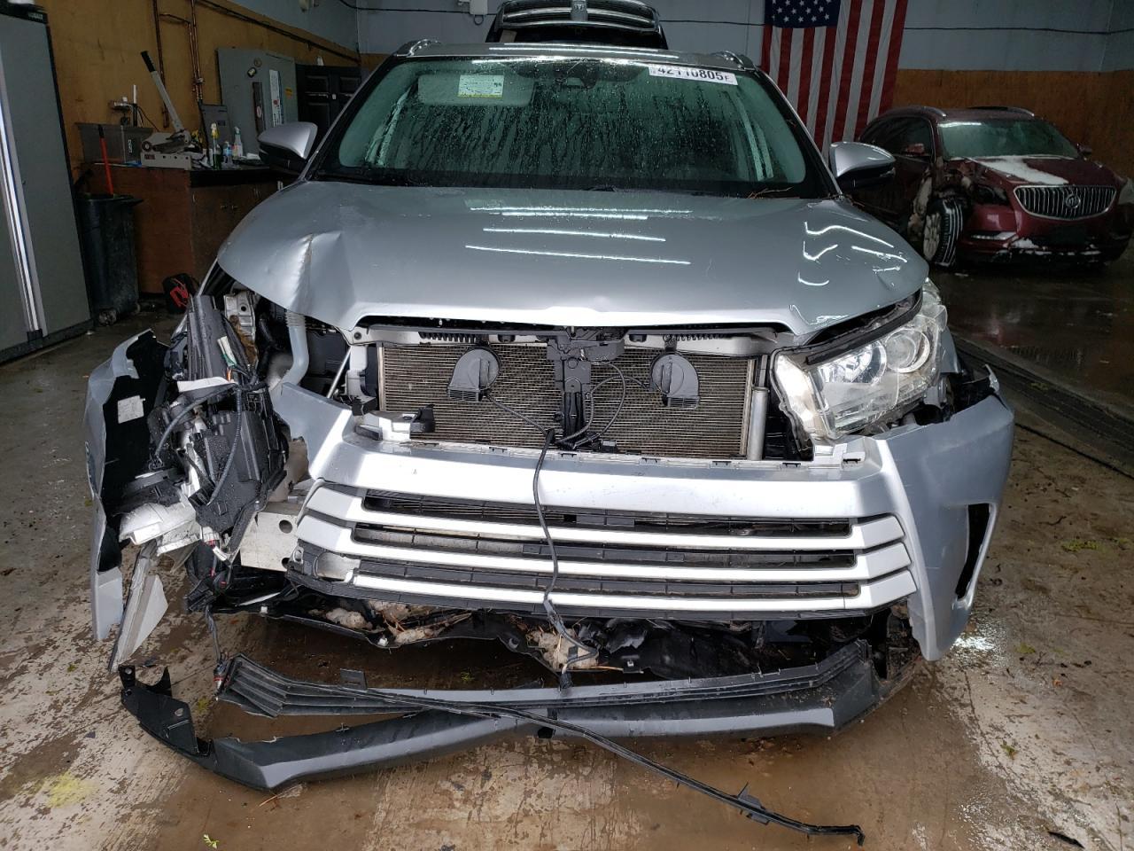 2019 TOYOTA HIGHLANDER - Image 5