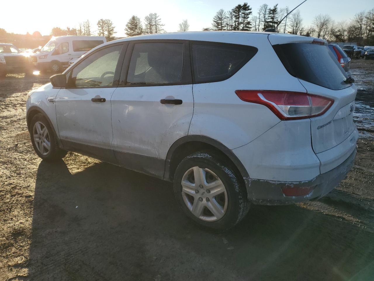 2015 FORD ESCAPE S - Image 2