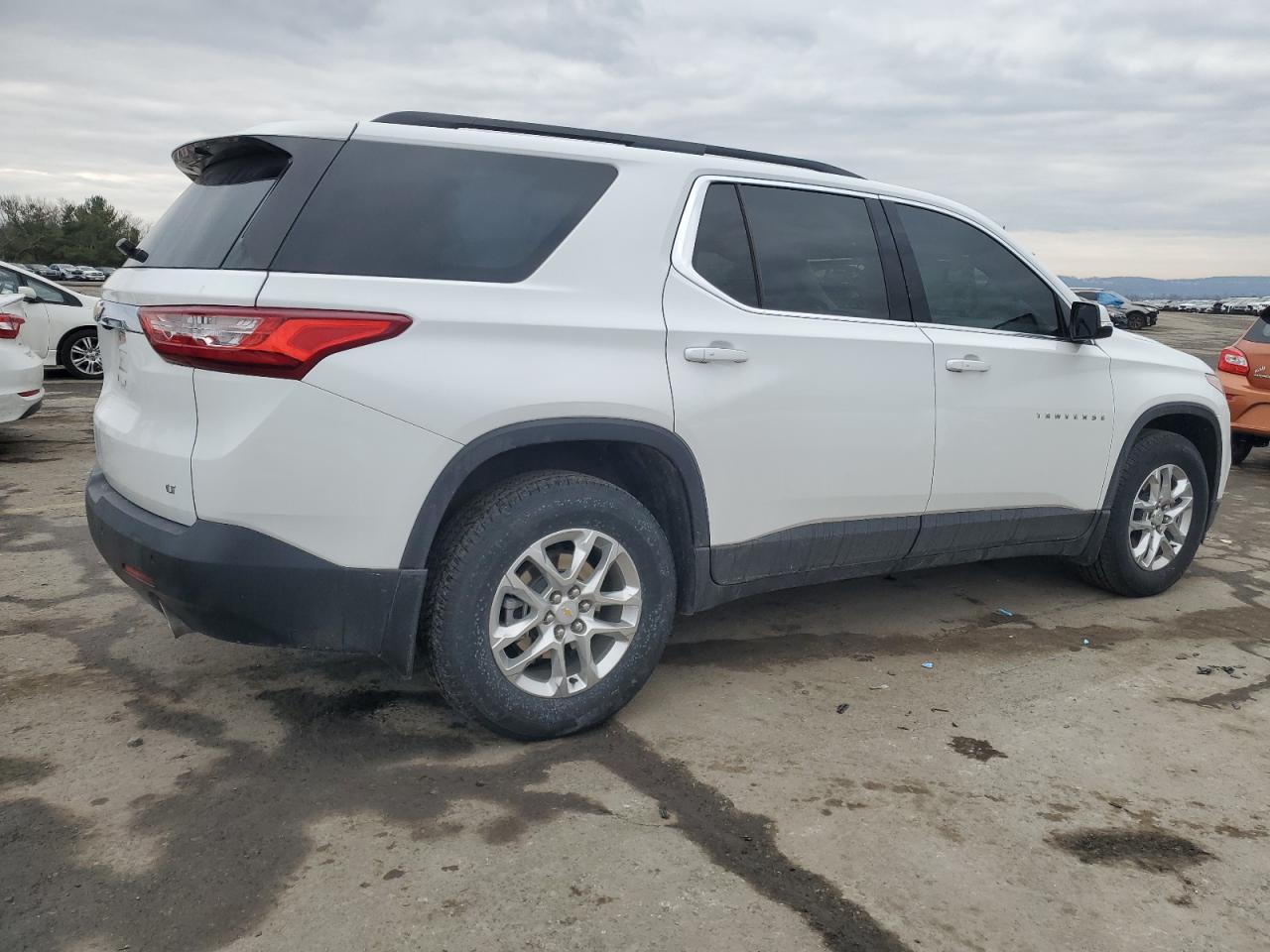 2020 CHEVROLET TRAVERSE L - Фото 3