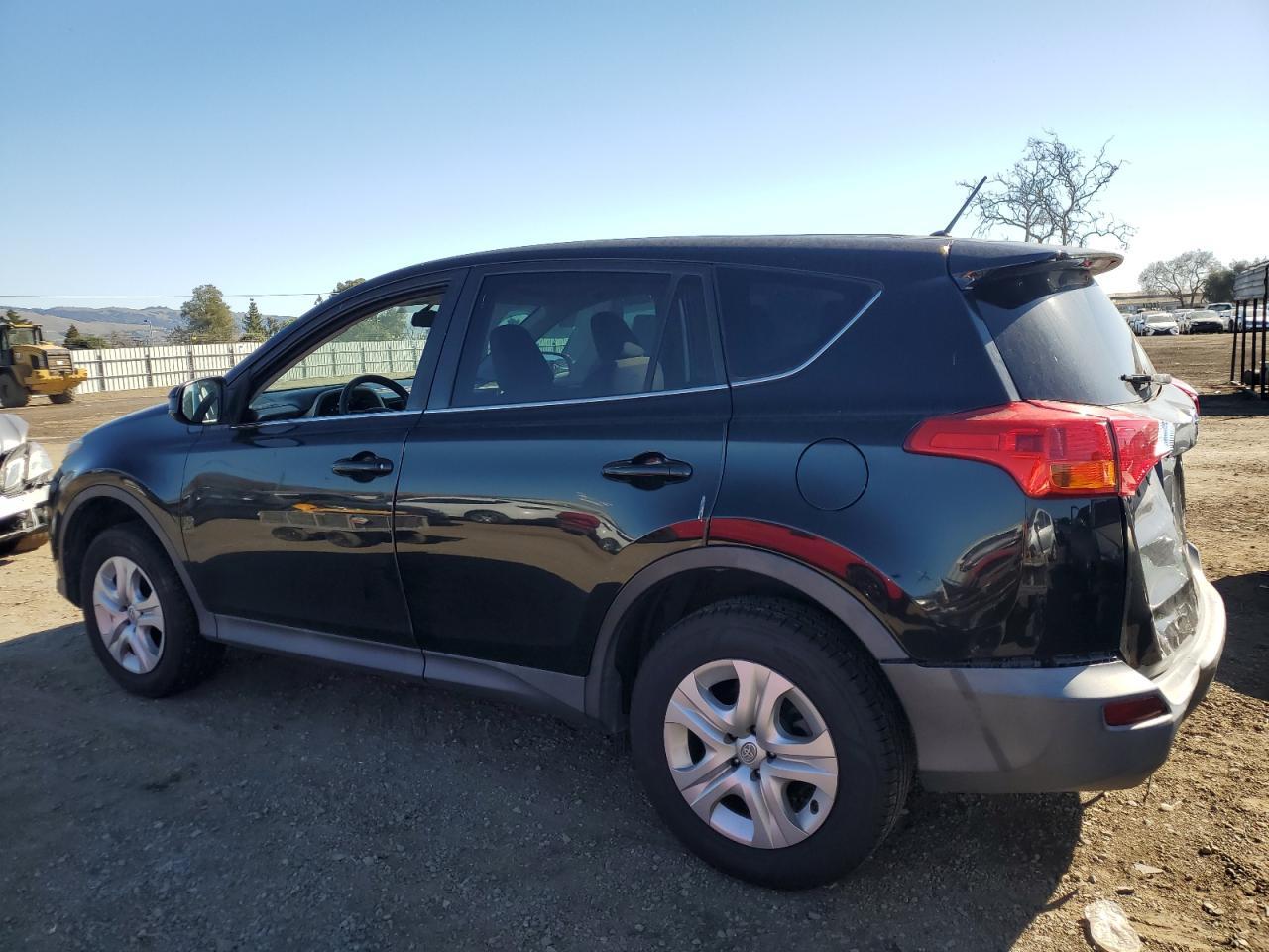 2015 TOYOTA RAV4 LE - Image 2