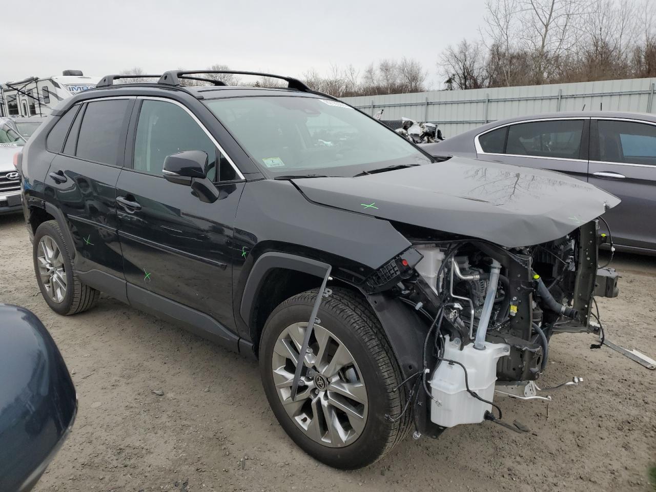 2024 TOYOTA RAV4 XLE P - Image 4