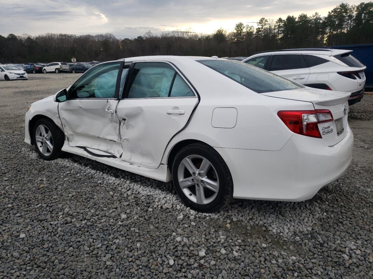 2013 TOYOTA CAMRY L - Image 2