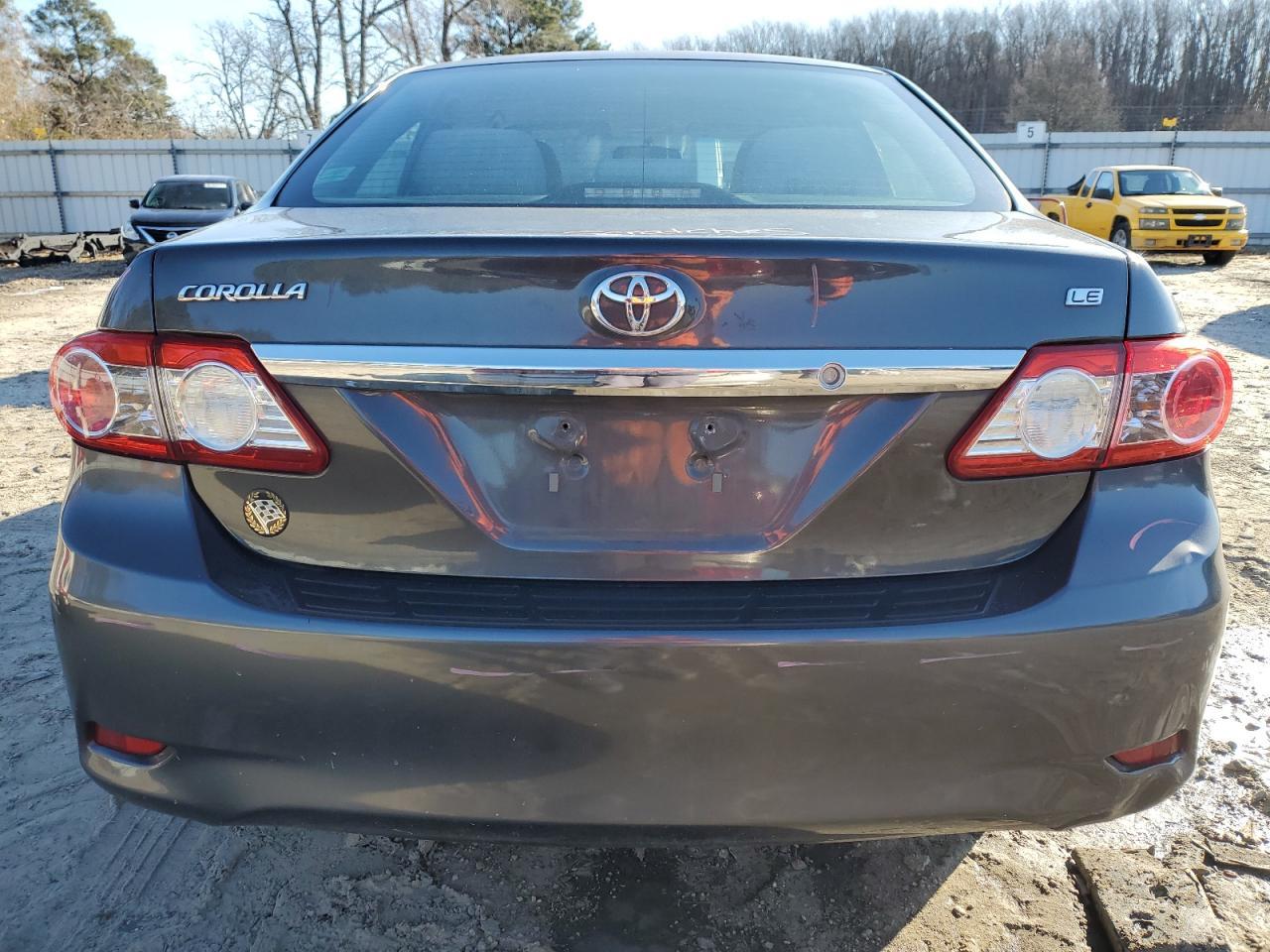 2013 TOYOTA COROLLA BA - Image 6