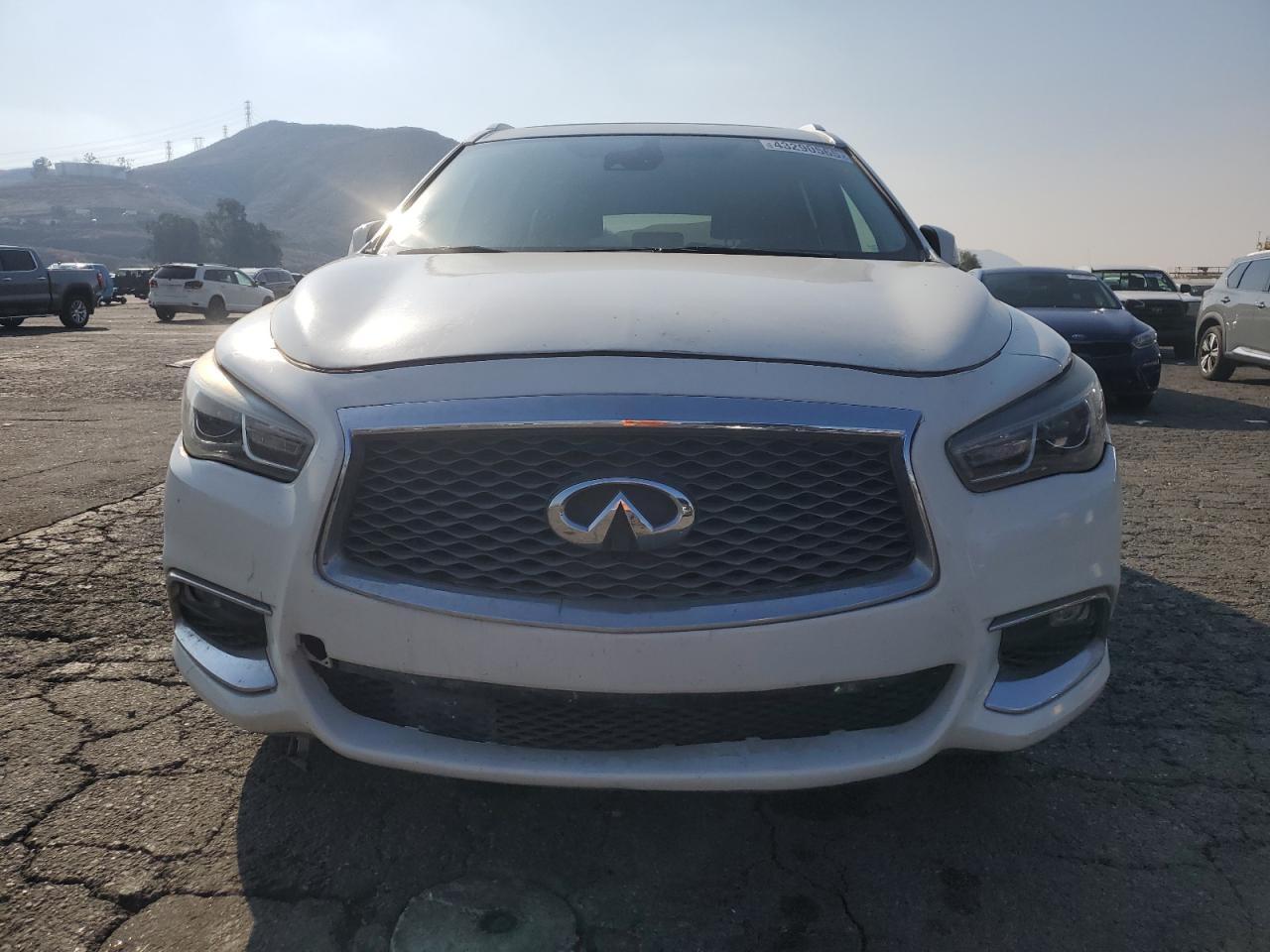 2019 INFINITI QX60 LUXE - Image 5