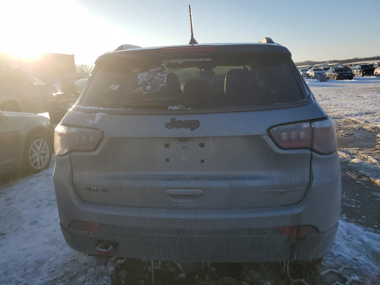 2019 JEEP COMPASS TR - Фото 6