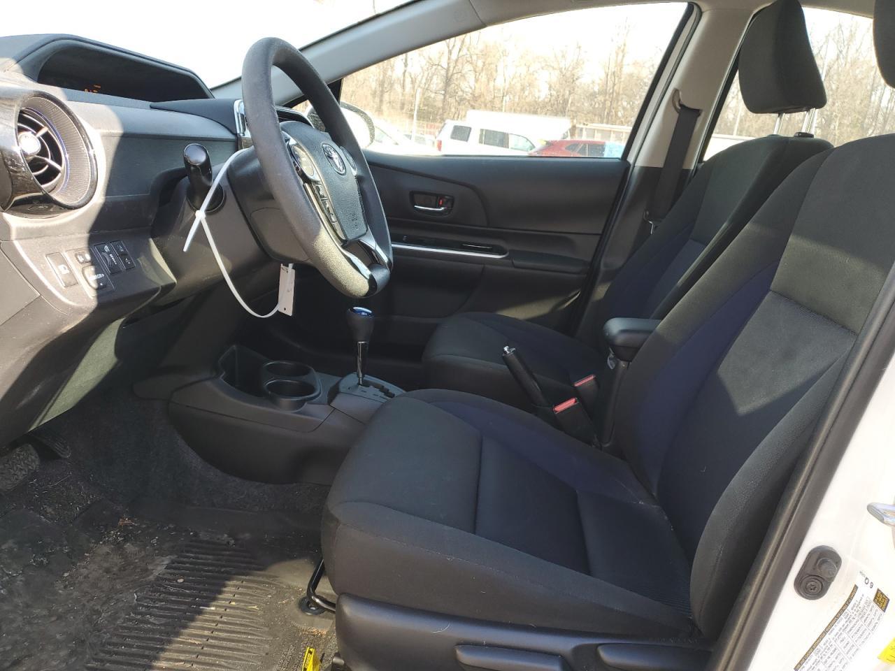 2018 TOYOTA PRIUS C - Image 7