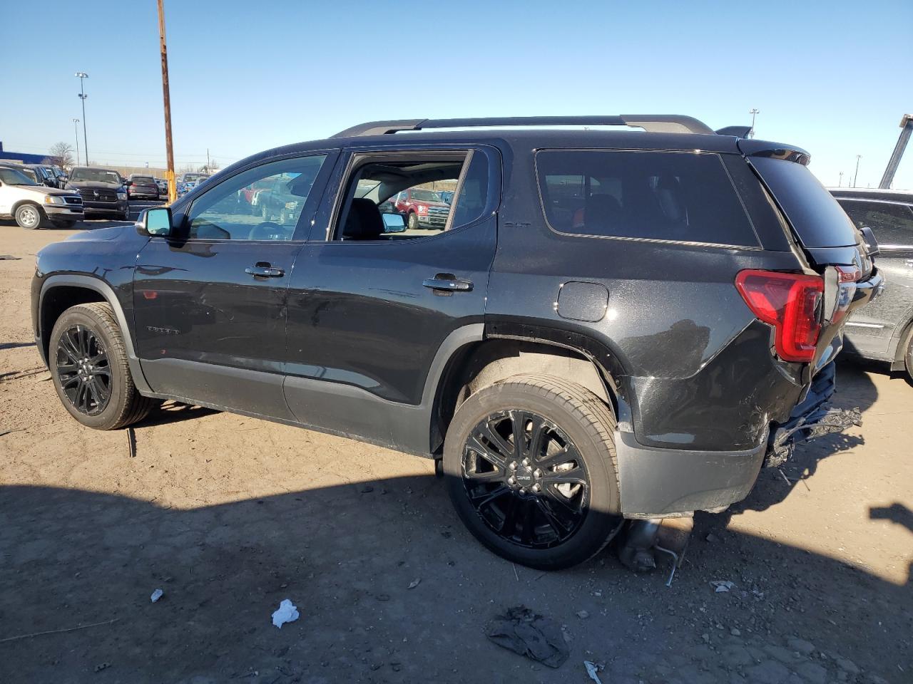 2023 GMC ACADIA SLT - Image 2