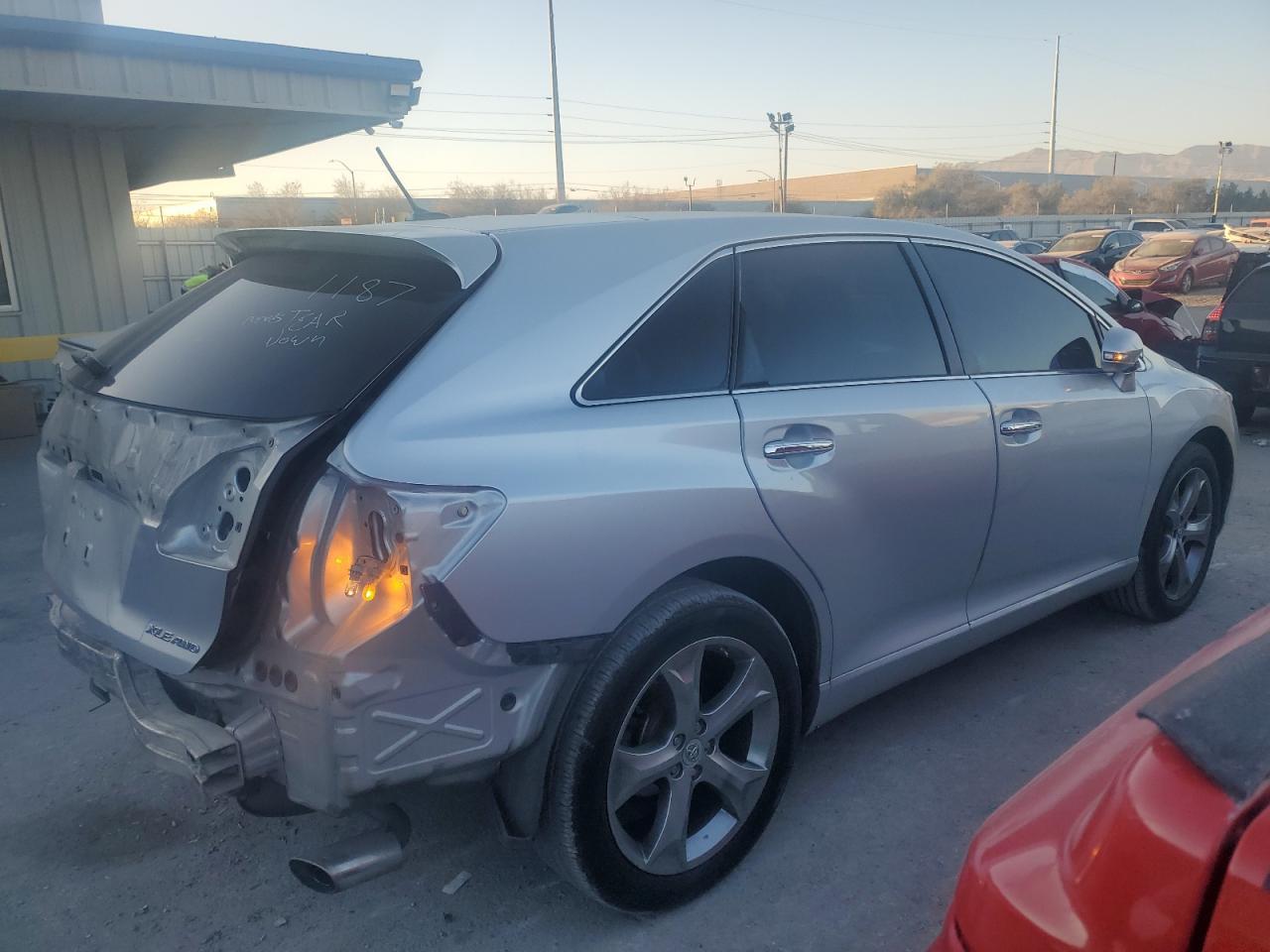 2013 TOYOTA VENZA LE - Фото 3