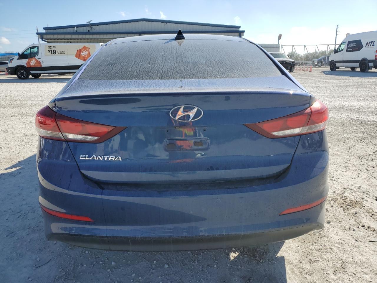 2017 HYUNDAI ELANTRA SE - Фото 6