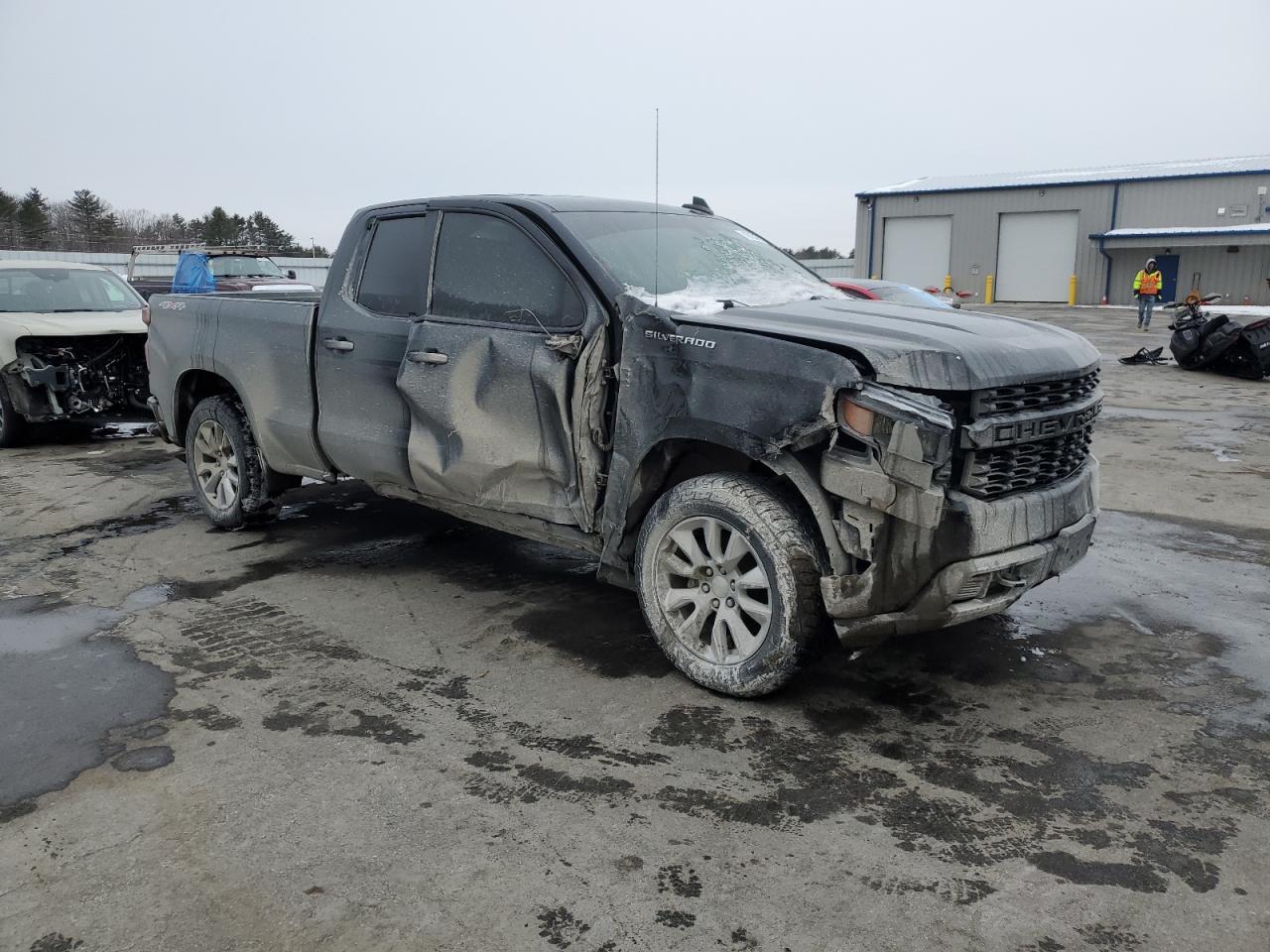 2021 CHEVROLET SILVERADO - Фото 4