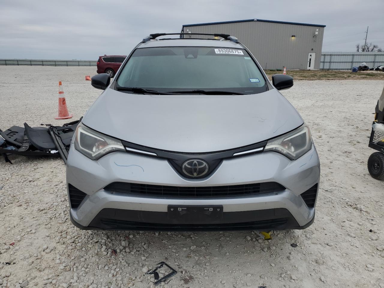 2017 TOYOTA RAV4 LE - Фото 5