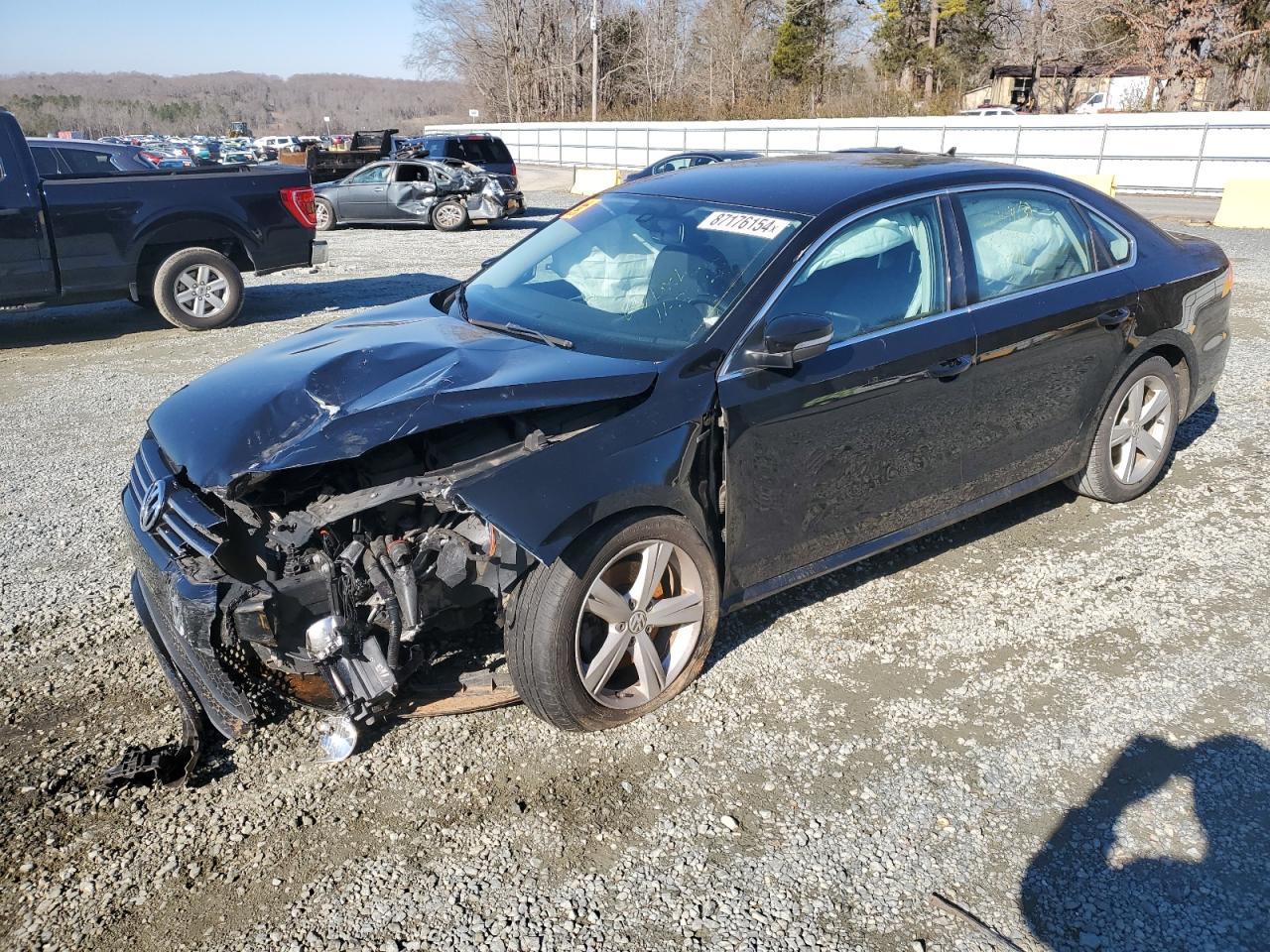 2015 VOLKSWAGEN PASSAT S