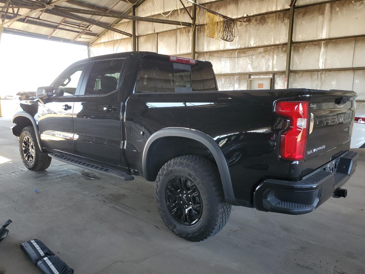 2024 CHEVROLET SILVERADO - Фото 2