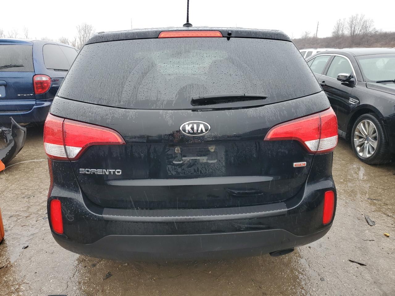 2014 KIA SORENTO LX - Image 6