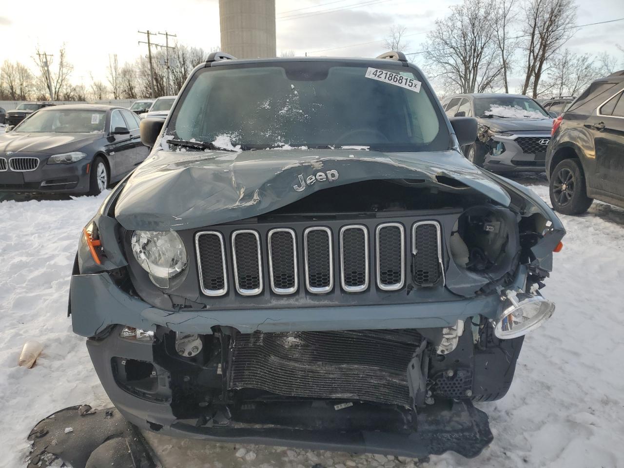 2017 JEEP RENEGADE S - Image 5