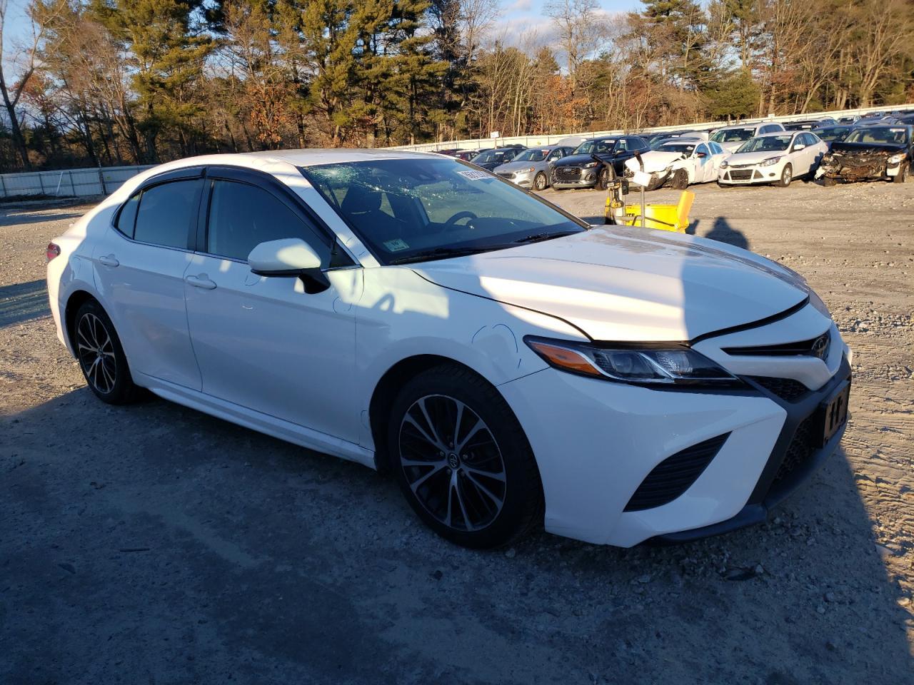 2020 TOYOTA CAMRY SE - Image 4