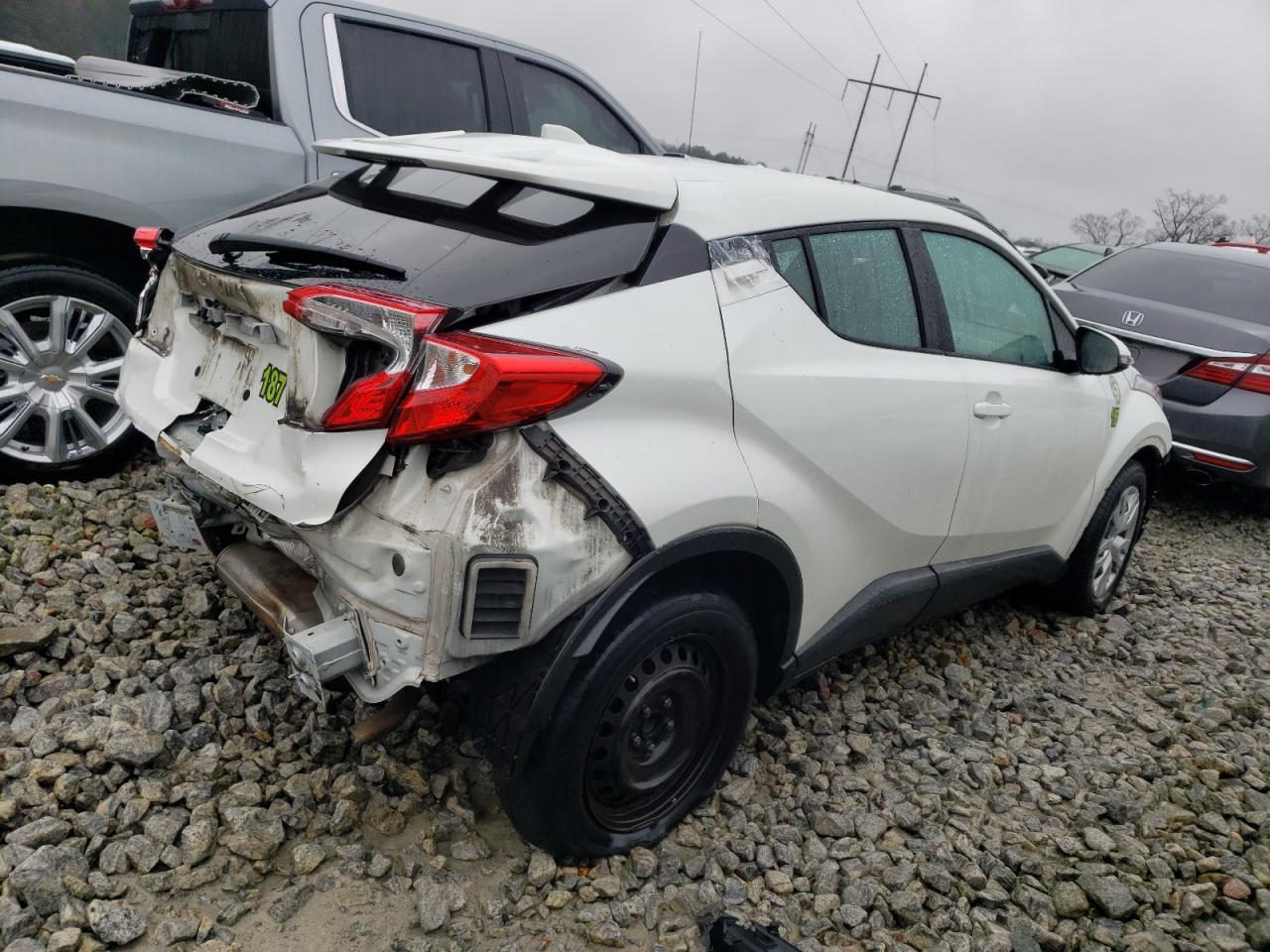 2021 TOYOTA C-HR XLE - Image 3